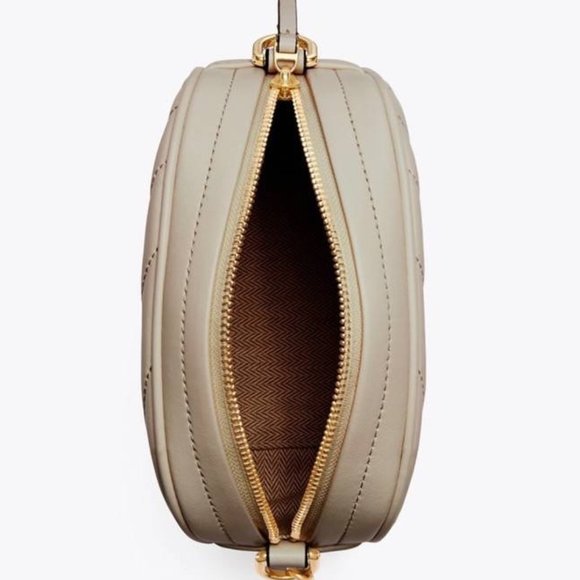 NWT Tory Burch Small Kira Chevron Camera Bag, Grey - Picture 3 of 5